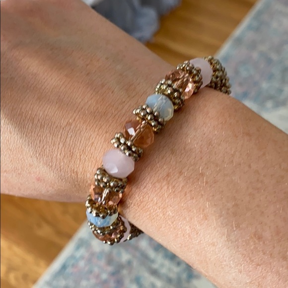 Francesca's Collections Jewelry - Stretchy bracelet
